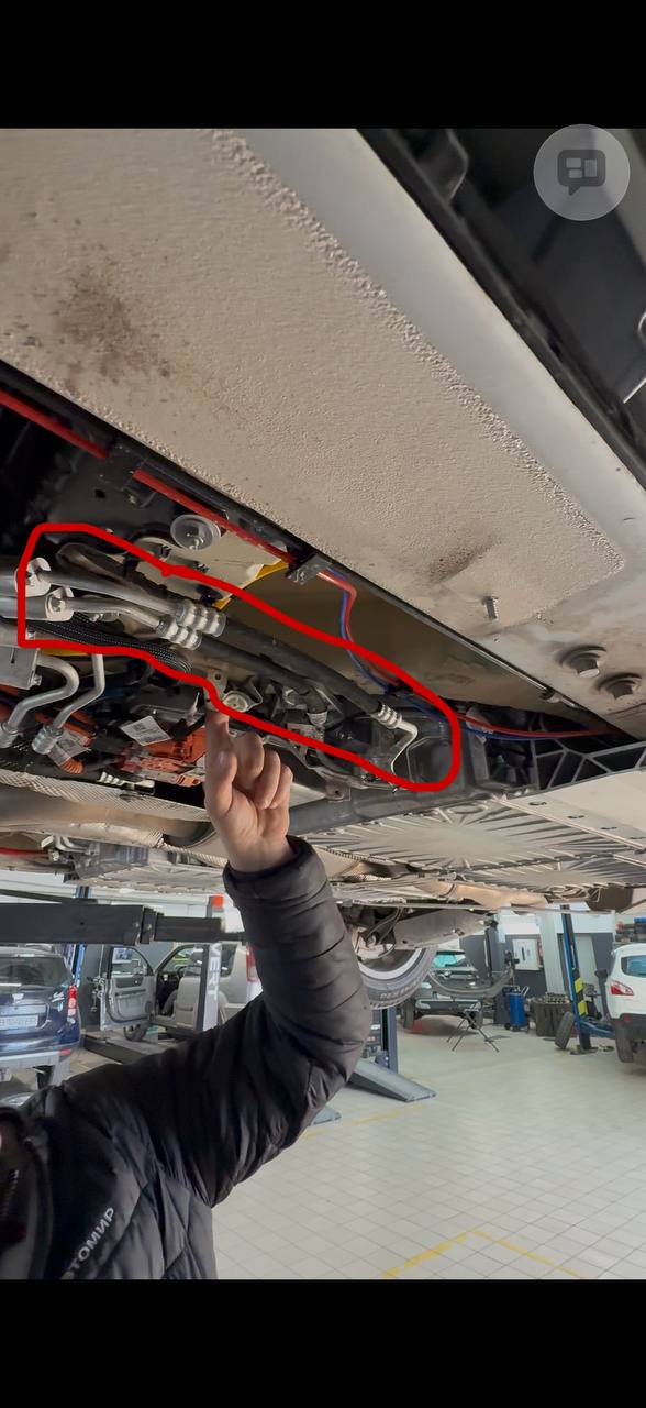 патрубок BMW 2024 р. 