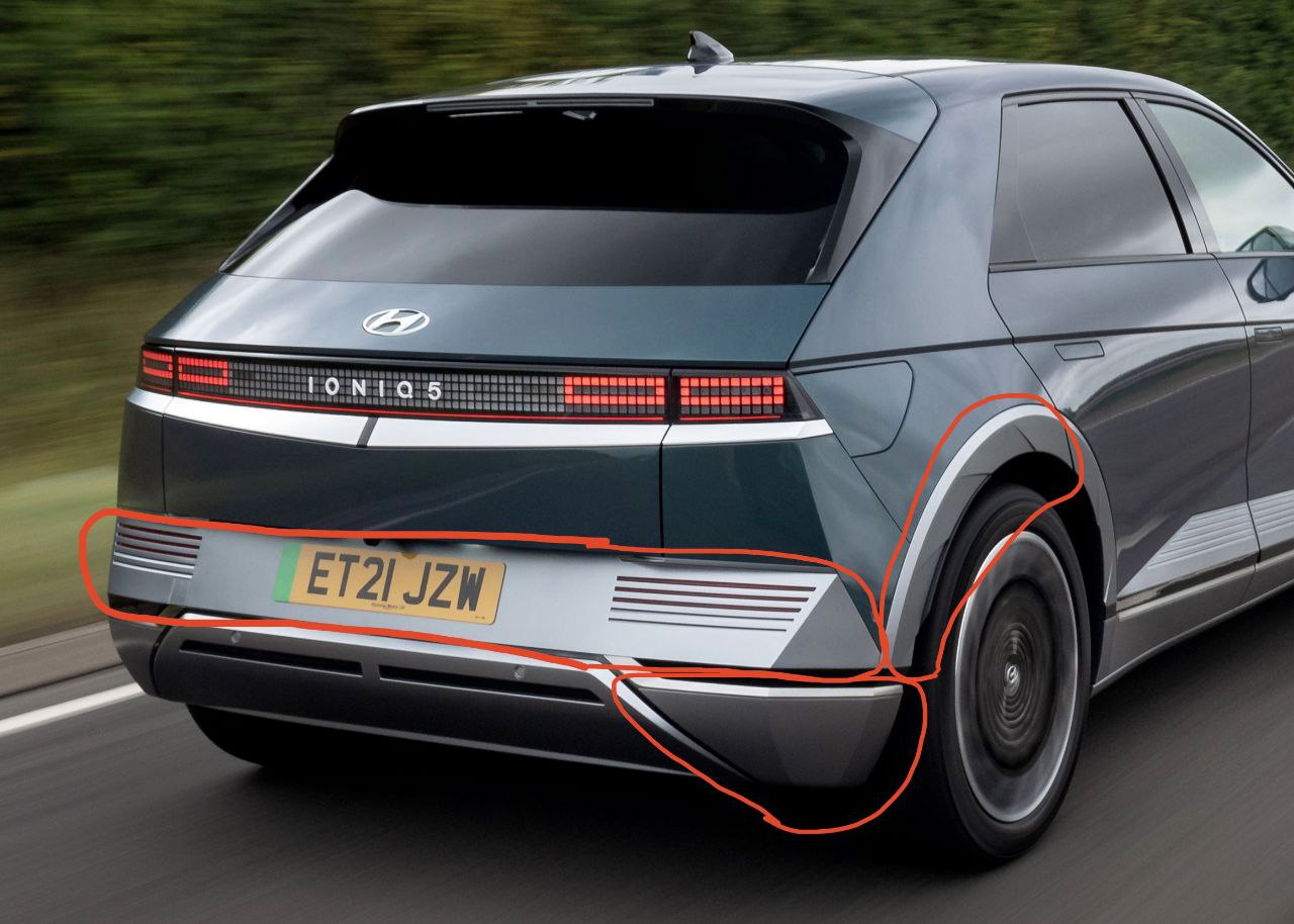 верхня частина бампера Hyundai 2022 р. 