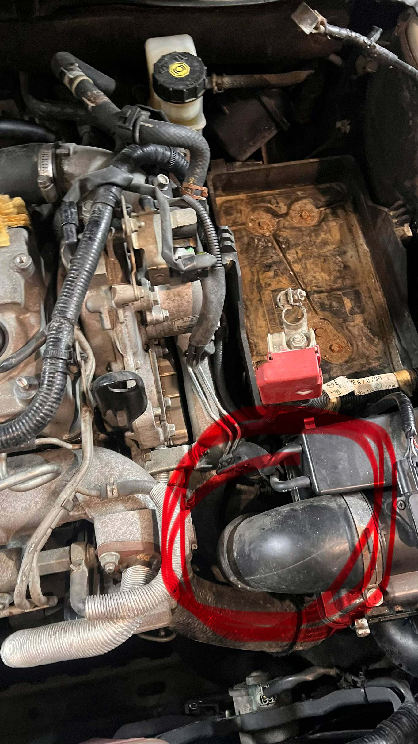 патрубок Mazda 