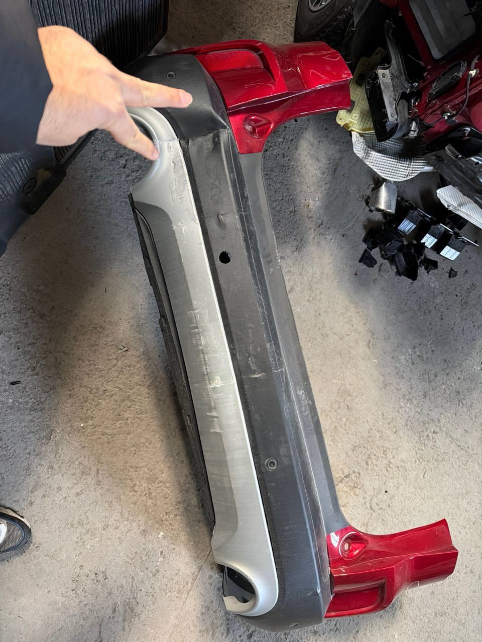 задний бампер Ford Escape 2022 р. 