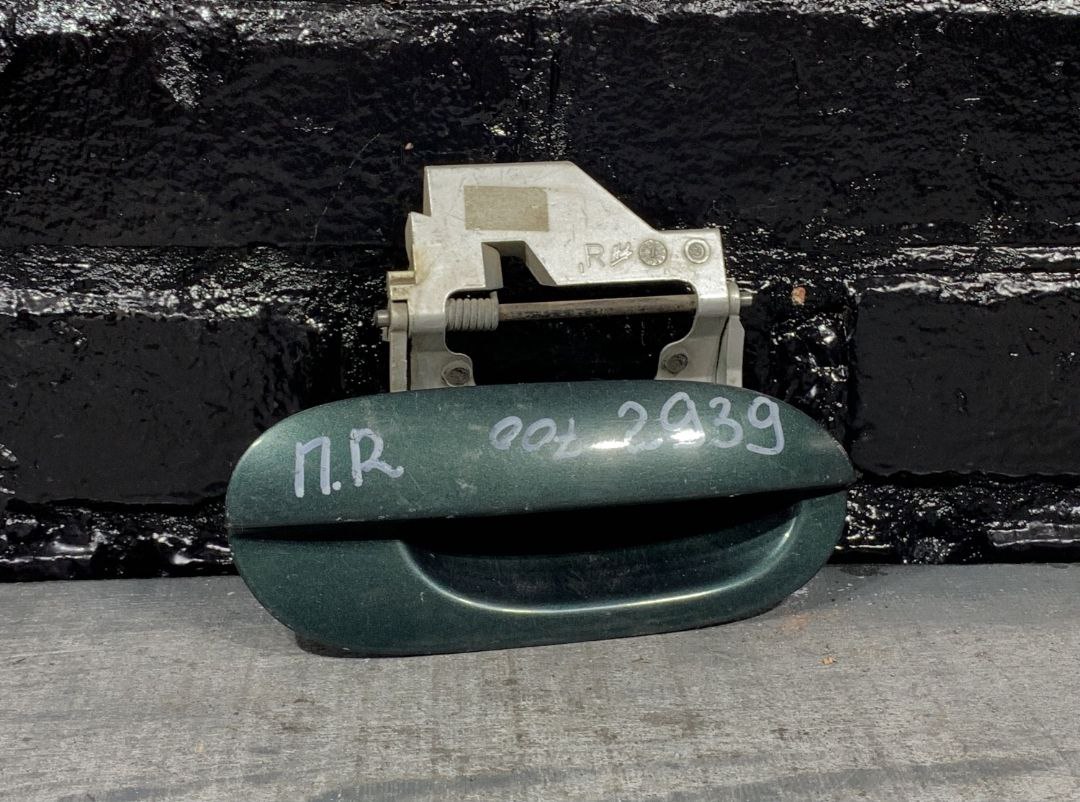 передня права пасажирська BMW 