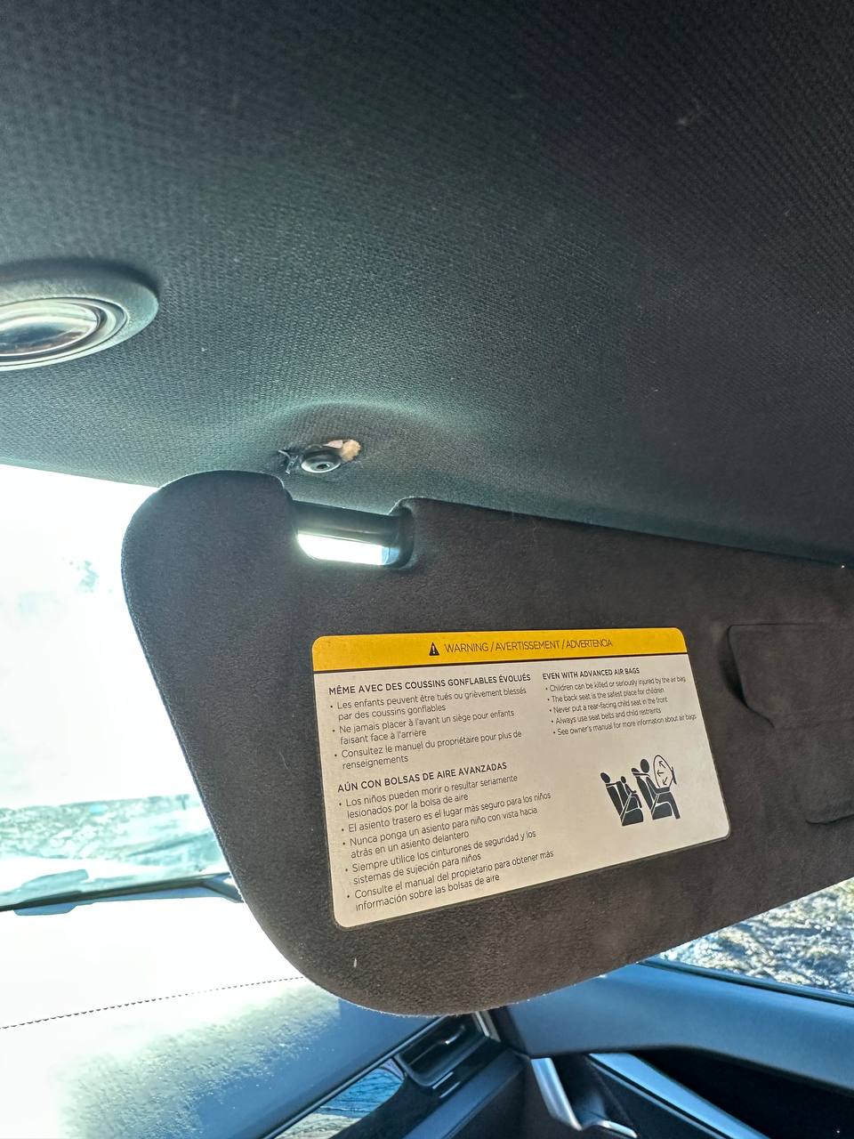 кріплення модел S Tesla Model S 2018 р. 