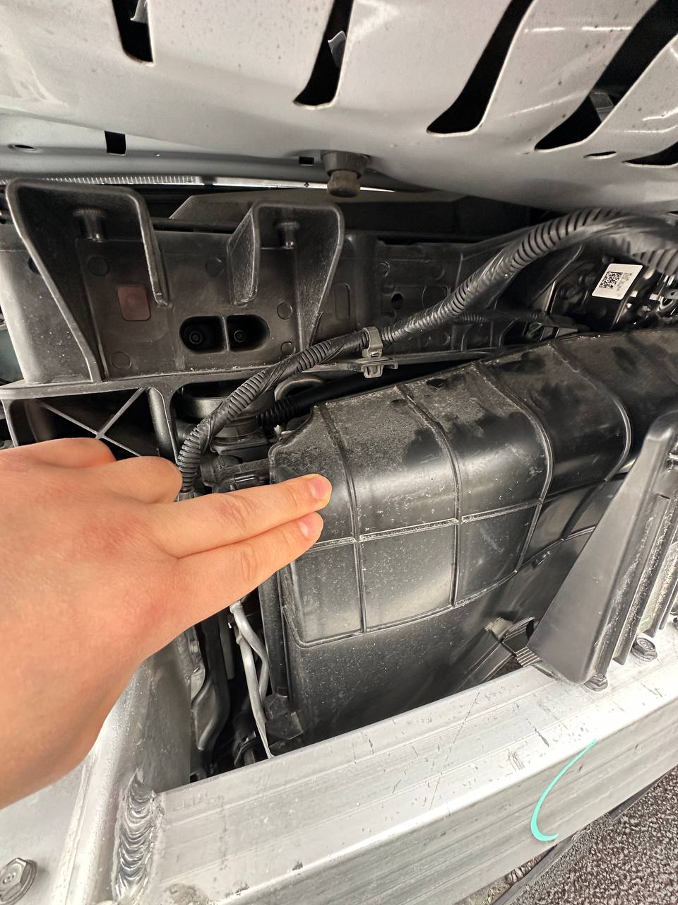 нижній воздуховод Hyundai 