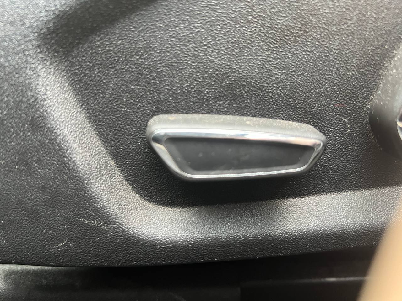 кнопка регулювання сидінь Ford Fusion 2014 р. 