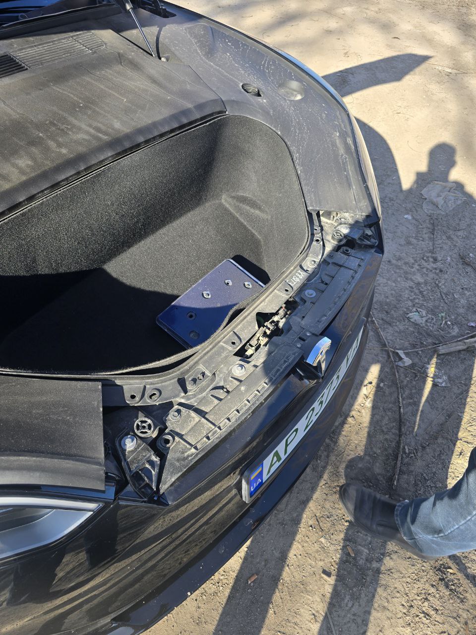 Купити деталь із зображення Tesla Model S 2023 р. 