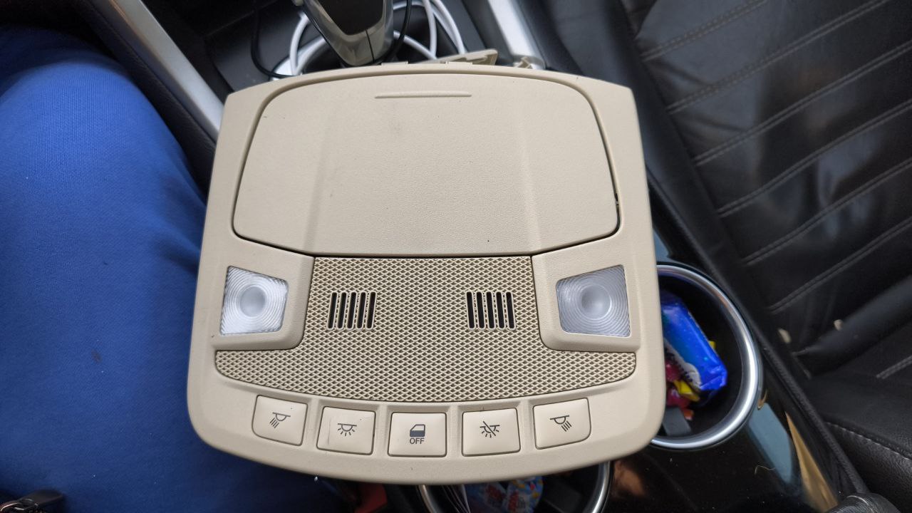 плафон Ford Fusion 