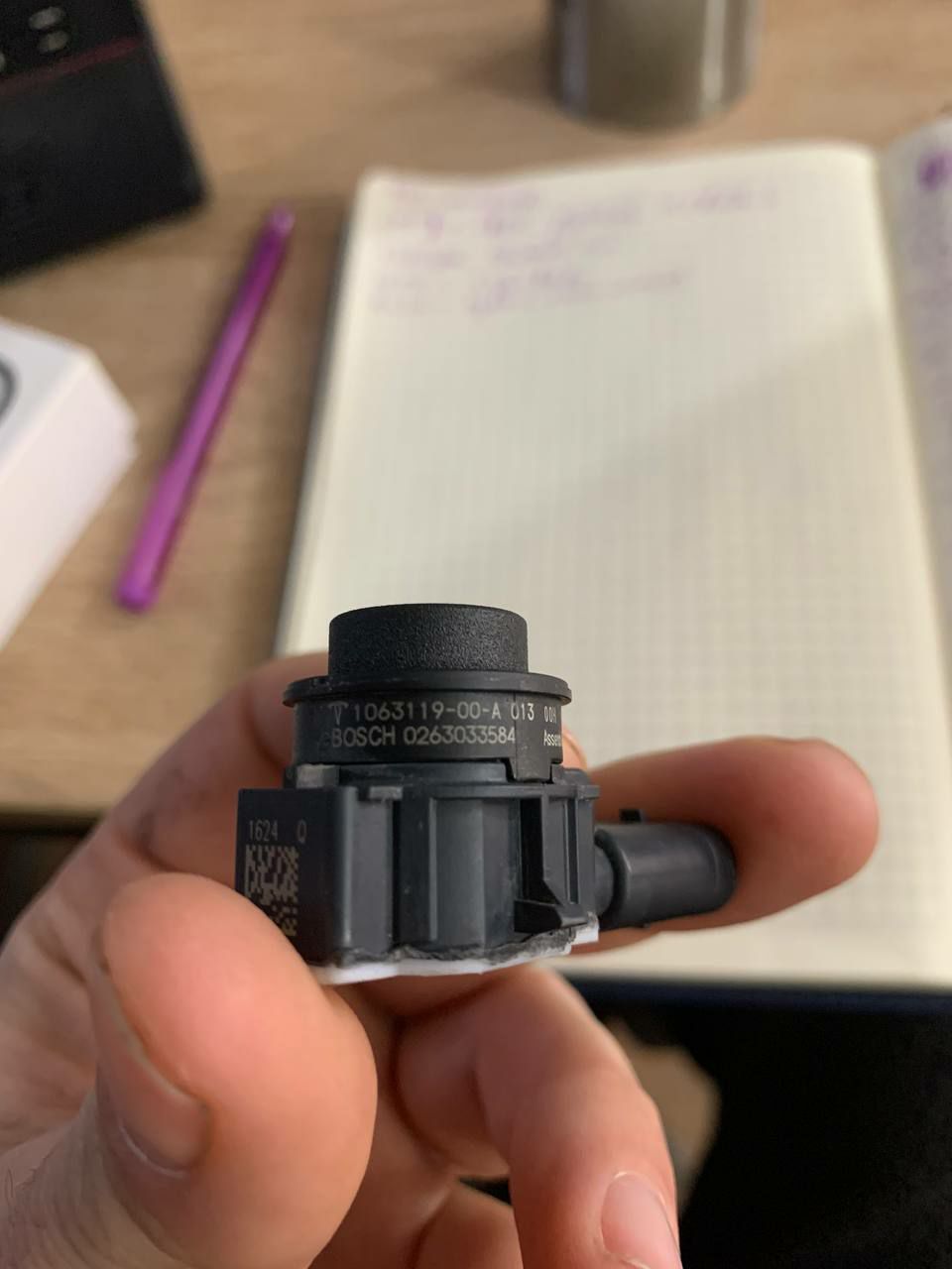 парктроники Tesla 