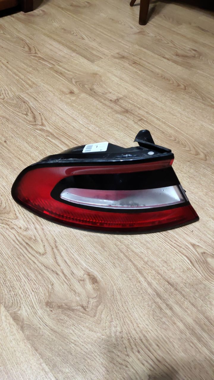 лівий робочий фонарь Dodge Dart 