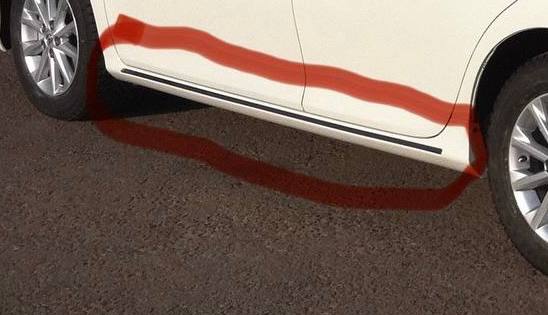 лівий порог Toyota 