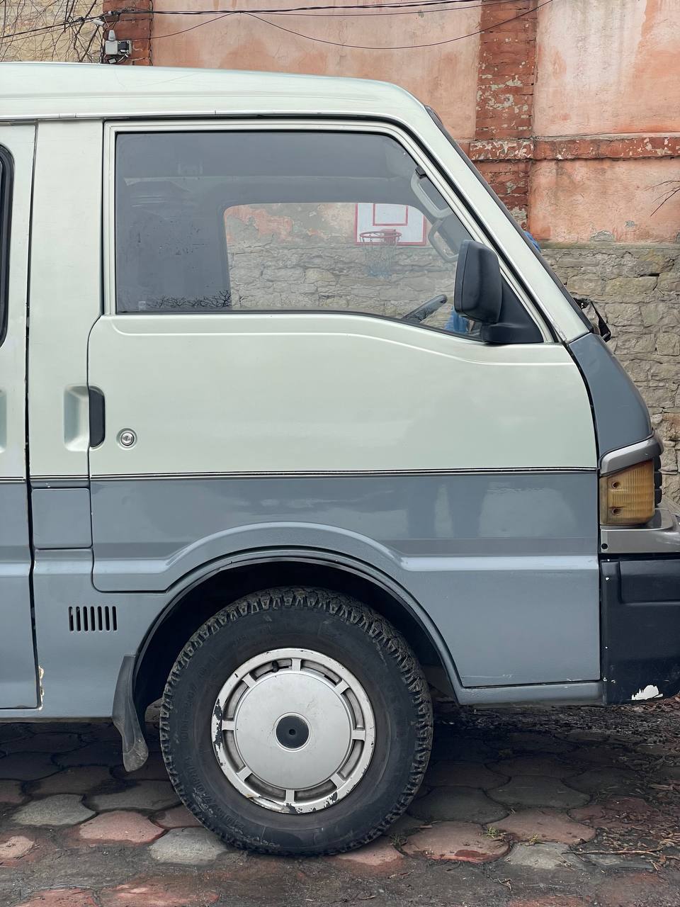 поворотники E2200 Mazda 