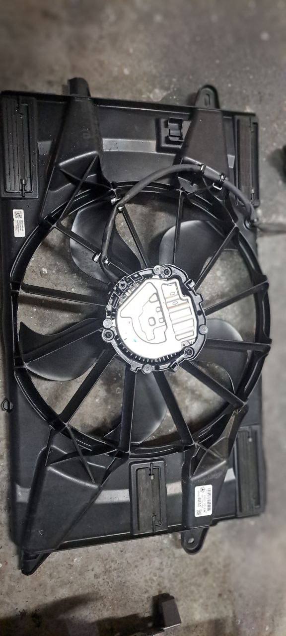 акуляр решітка 3 Jeep Cherokee 2013 р. 