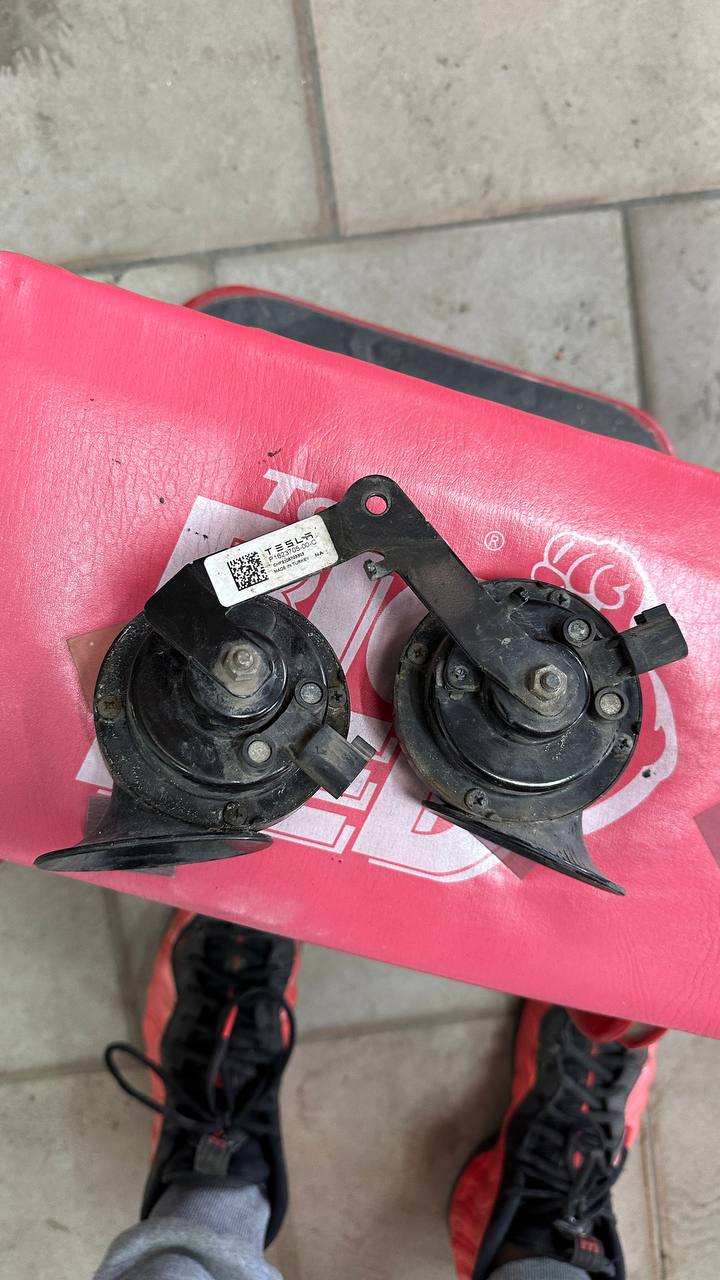 сигнал звуковой (улитки) Tesla 