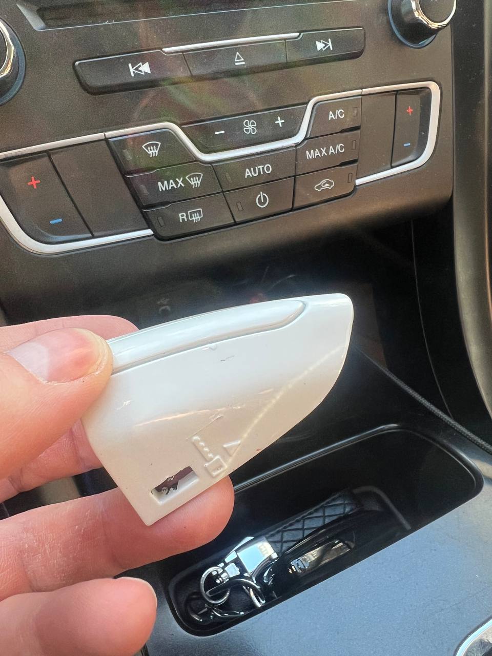 заглушка Ford Fusion 