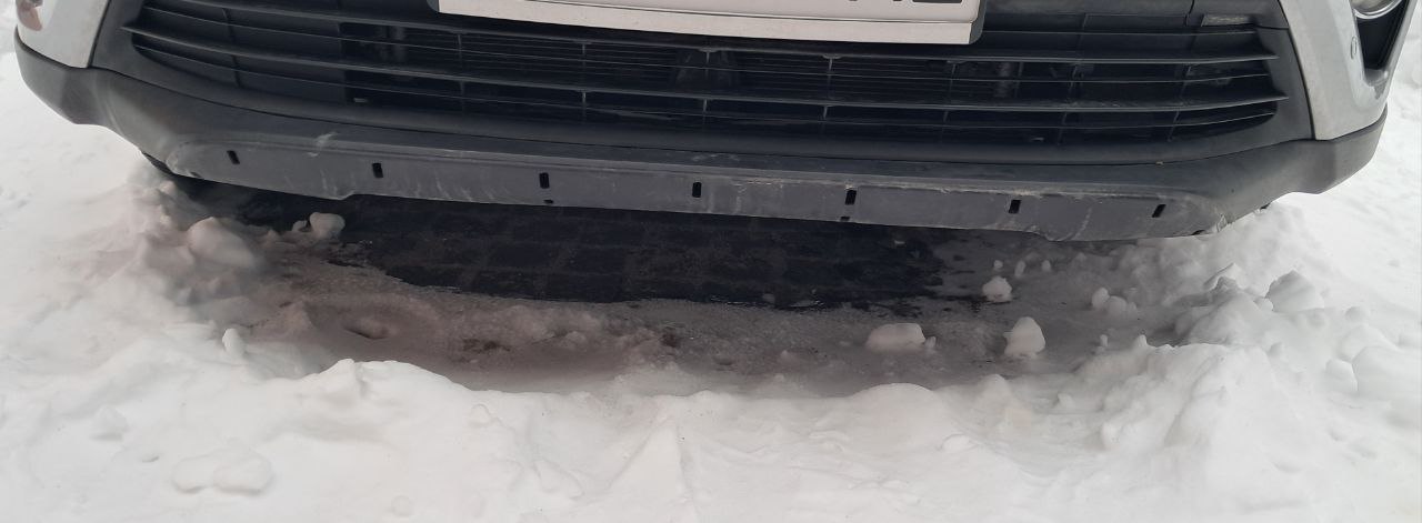 накладка на пер.бампер Toyota RAV4 2017 р. 