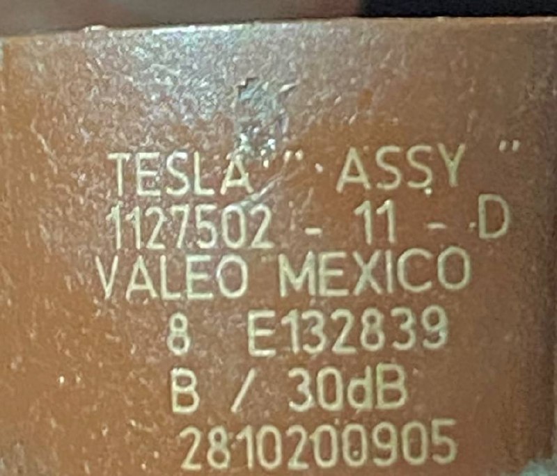 парктронік Tesla Model 3 2021 р. 