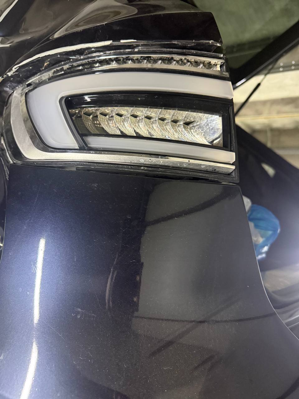 лівий ліхтар Audi 