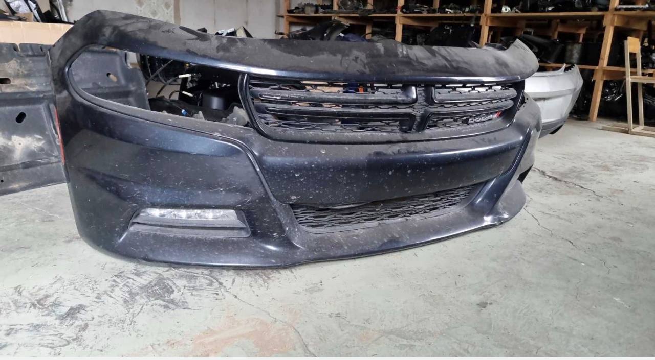 дві передні фари Dodge Journey 2018 р. 