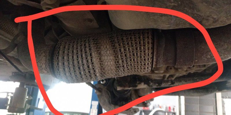 передня труба глушителя Jeep Compass