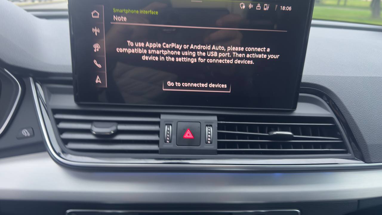 Купити воздуховод центральный Audi Q5 2022 р. 